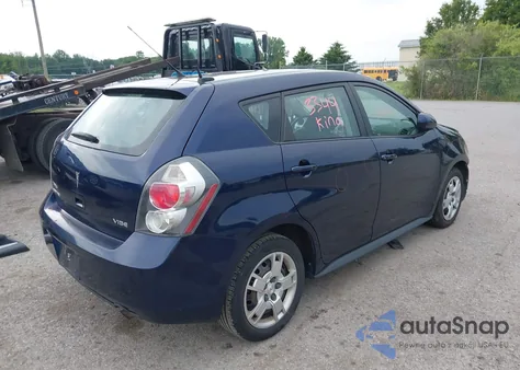 2010 Pontiac Vibe из США, поврежденный, VIN 5Y2SP6E04AZ414637